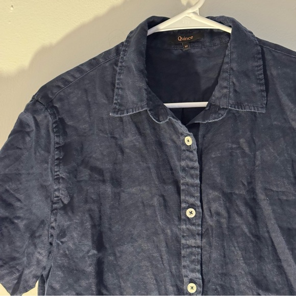 Quince 100% European Linen Short Sleeve Shirt Medium Deep Navy
Button Front - Picture 3 of 6